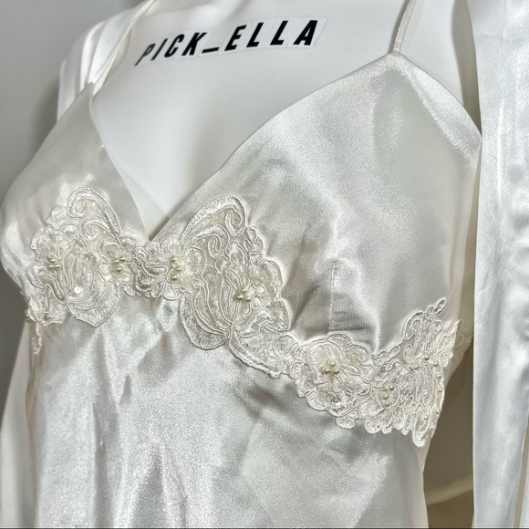 M VS Victoria’s Secret Vintage Embellished Perl White Satin Bride Slip and Robe - Picture 7 of 13